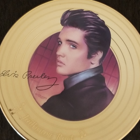 Collector's Plates from the Bradford Exchange - Picture 6 of 8